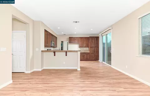 Living - 116 Travertine Ave, Lathrop, CA 95330 photo 1 of 8