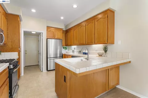 Kitchen - 1273 Shell Cir, Clayton, CA 94517 photo 1 of 5