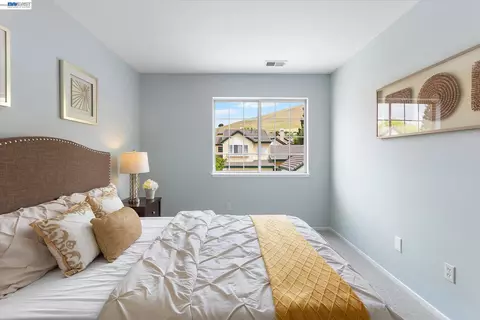 Bedroom - 1273 Shell Cir, Clayton, CA 94517 photo 8 of 11