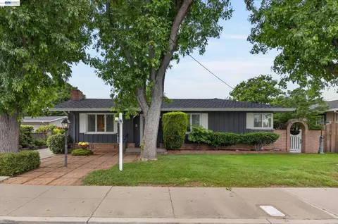 4247 School St, Pleasanton, CA 94566 photo 1