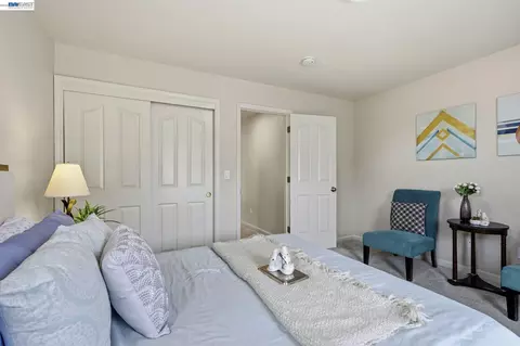 Bedroom - 1500 Scenic Dr #18, Modesto, CA 95355 photo 6 of 8