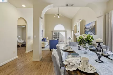 Dining - 1500 Scenic Dr #18, Modesto, CA 95355 photo 3 of 4