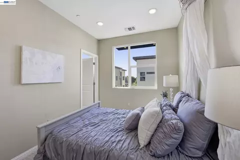 Bedroom - 4119 Peralta Blvd, Fremont, CA 94536 photo 5 of 8