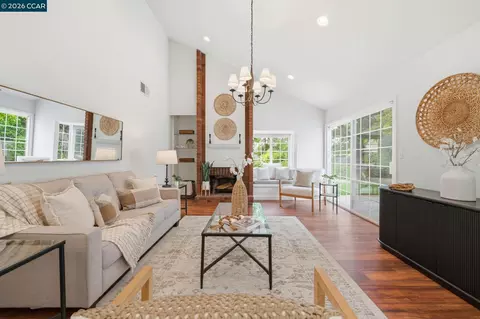 370 Scarlet Oak Ct, Pleasant Hill, CA 94523