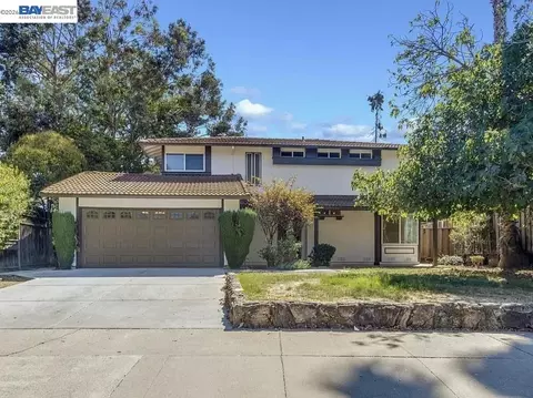 654 Calpella Dr, San Jose, CA 95136