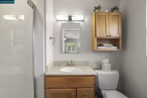 Bath - 847 Ryan Ct, Concord, CA 94518 photo 1 of 2