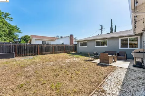 Exterior - 1300 Evergreen Dr, Concord, CA 94520 photo 9 of 9