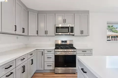 Kitchen - 1300 Evergreen Dr, Concord, CA 94520 photo 8 of 8