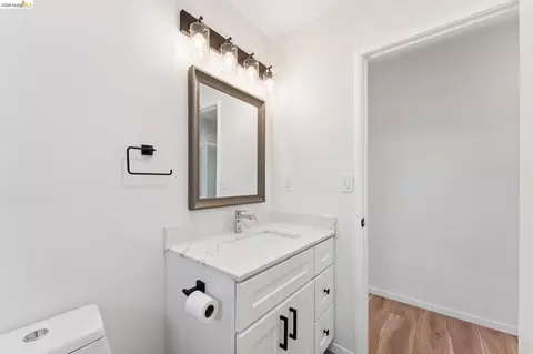 Bath - 1300 Evergreen Dr, Concord, CA 94520 photo 3 of 5