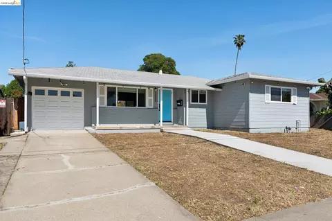 Exterior - 1300 Evergreen Dr, Concord, CA 94520 photo 2 of 9