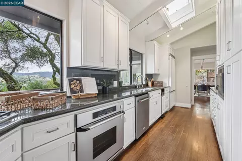 Kitchen - 858 Mountain View Dr, Lafayette, CA 94549 photo 2 of 11