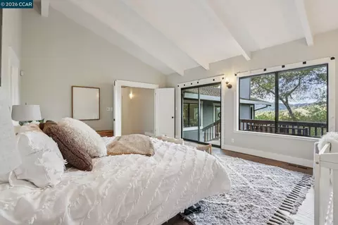 Bedroom - 858 Mountain View Dr, Lafayette, CA 94549 photo 4 of 8