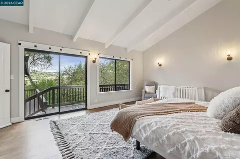 Bedroom - 858 Mountain View Dr, Lafayette, CA 94549 photo 3 of 8