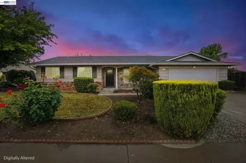 311 Huntington Dr, Antioch, CA 94509