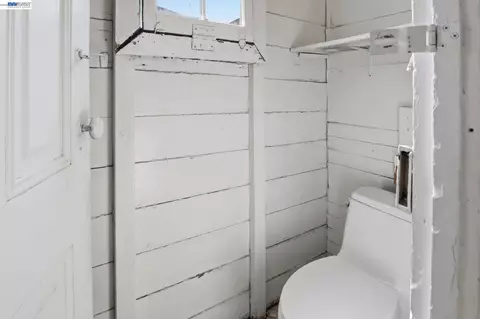 Bath - 55 8th St, Oakland, CA 94607 photo 1 of 4