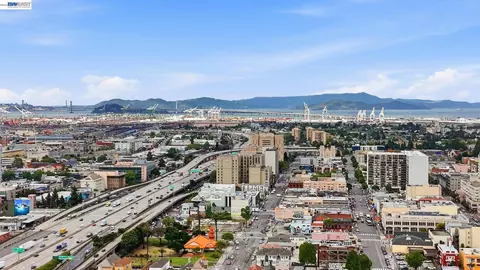 View/Area - 55 8th St, Oakland, CA 94607 photo 4 of 12