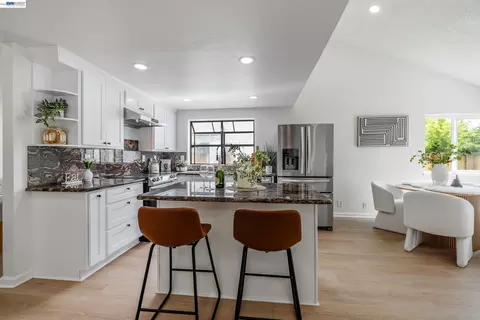 Kitchen - 507 Alexander Way, Milpitas, CA 95035 photo 2 of 3