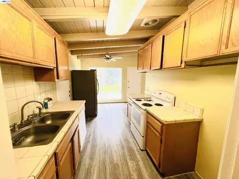 Kitchen - 739 M St, Davis, CA 95616 photo 1 of 1
