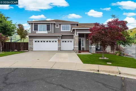 9013 Elk Dr, Clayton, CA 94517
