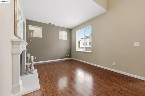 Living - 6005 Hillbrook Pl, Dublin, CA 94568 photo 2 of 2