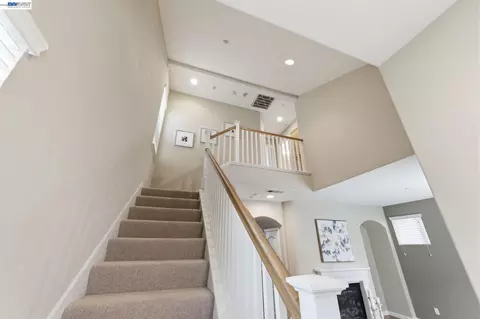 Entry Way - 6005 Hillbrook Pl, Dublin, CA 94568 photo 2 of 2