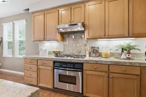 Kitchen - 6005 Hillbrook Pl, Dublin, CA 94568 photo 3 of 5