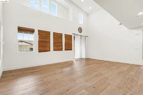 Living - 18210 Argento Loop, San Ramon, CA 94583 photo 2 of 6