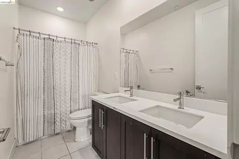 Bath - 18210 Argento Loop, San Ramon, CA 94583 photo 1 of 3