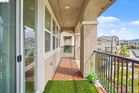 Exterior - 18210 Argento Loop, San Ramon, CA 94583 photo 3 of 8