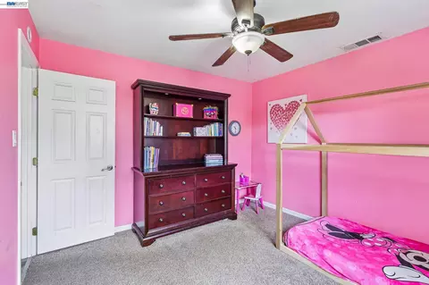 Bedroom - 1225 W Beverly Pl, Tracy, CA 95376 photo 5 of 5