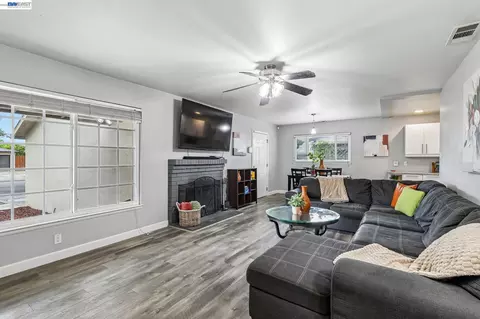 Other - 1225 W Beverly Pl, Tracy, CA 95376 photo 2 of 8
