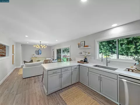 Kitchen - 8 Cherryhills Ct, Lafayette, CA 94549 photo 4 of 4