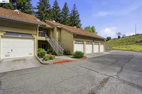 1405 Forest Run, Hercules, CA 94547