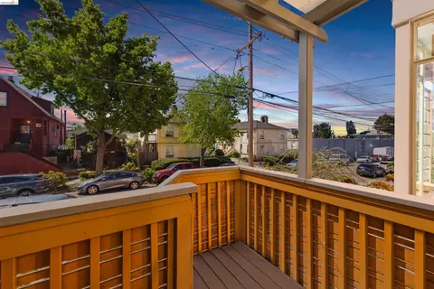Exterior - 1435 Berkeley Way, Berkeley, CA 94702 photo 7 of 9