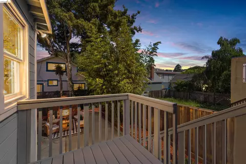 Exterior - 1435 Berkeley Way, Berkeley, CA 94702 photo 4 of 9