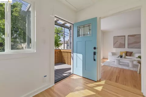 Entry Way - 1435 Berkeley Way, Berkeley, CA 94702 photo 2 of 3