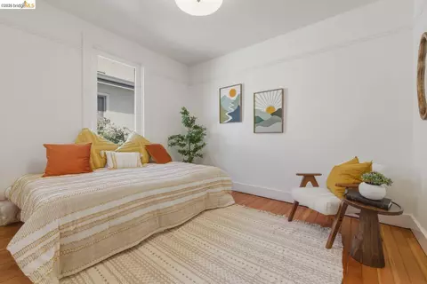 Bedroom - 1435 Berkeley Way, Berkeley, CA 94702 photo 5 of 9