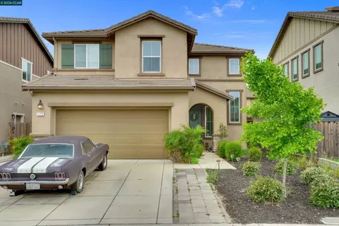 Exterior - 173 Willowrun Way, Oakley, CA 94561 photo 4 of 7