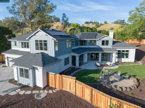 80 Nelson Ln, Danville, CA 94526