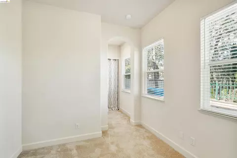 Entry Way - 9208 Hallmark Pl, Vallejo, CA 94591 photo 9 of 9