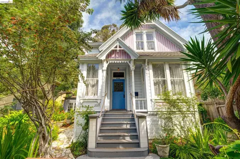 2009 Berkeley Way, Berkeley, CA 94704
