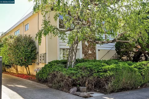 3037 College Ave, Berkeley, CA 94705