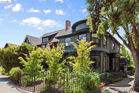 2520 Russell St, Berkeley, CA 94705 photo 1