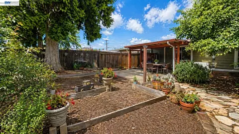 18183 Rainier Ave, Hayward, CA 94541 photo 10