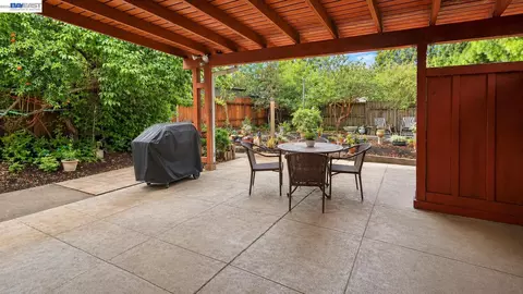 18183 Rainier Ave, Hayward, CA 94541 photo 9