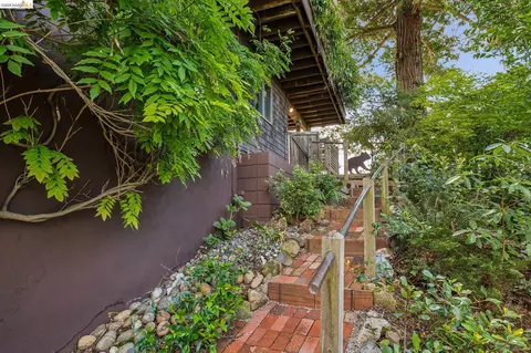 Exterior - 3560 Dwight Way, Berkeley, CA 94704 photo 14 of 19