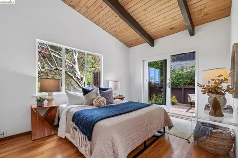 Bedroom - 3560 Dwight Way, Berkeley, CA 94704 photo 5 of 6