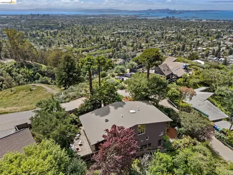View/Area - 3560 Dwight Way, Berkeley, CA 94704 photo 8 of 13