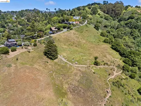 View/Area - 3560 Dwight Way, Berkeley, CA 94704 photo 11 of 13