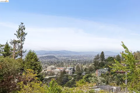 View/Area - 3560 Dwight Way, Berkeley, CA 94704 photo 5 of 13